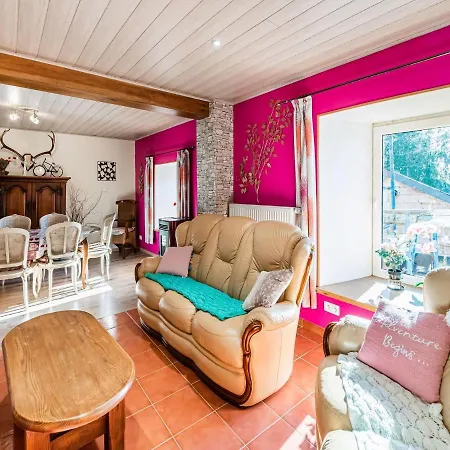 Cozy Holiday Home In Houffaliz With Garden Nadrin Exterior foto