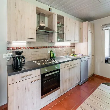 Cozy Holiday Home In Houffaliz With Garden Nadrin Exterior foto